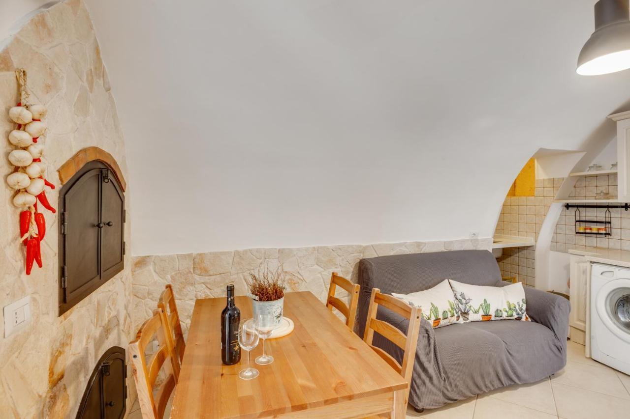 La Chicca Historic Center Beautiful Flat Apartment Monopoli Bagian luar foto