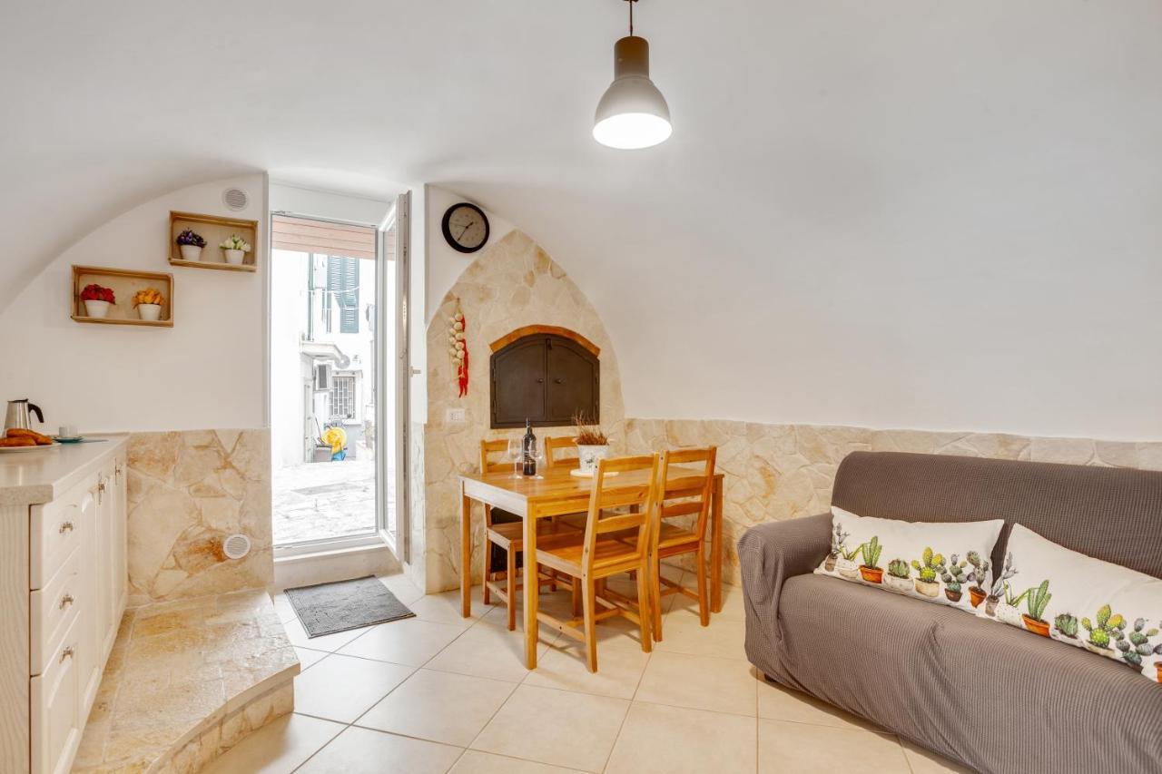 La Chicca Historic Center Beautiful Flat Apartment Monopoli Bagian luar foto