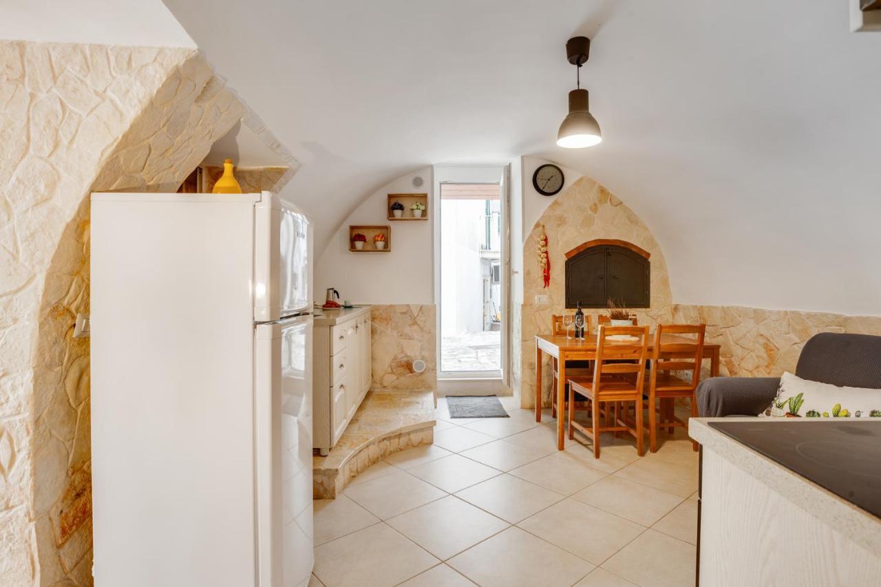 La Chicca Historic Center Beautiful Flat Apartment Monopoli Bagian luar foto