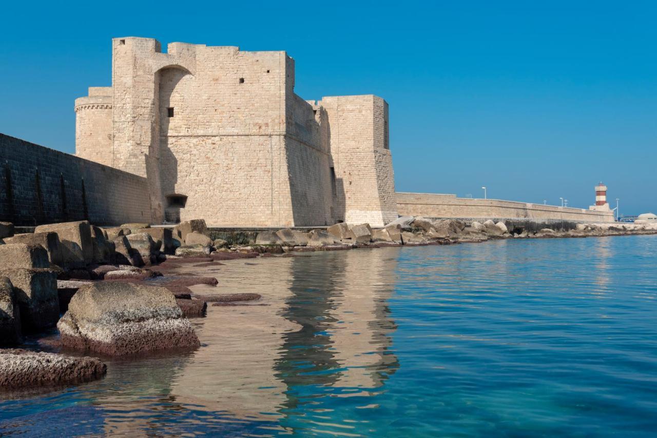 La Chicca Historic Center Beautiful Flat Apartment Monopoli Bagian luar foto
